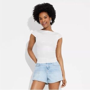 Women’s cap sleeve ruched side seam t-shirt